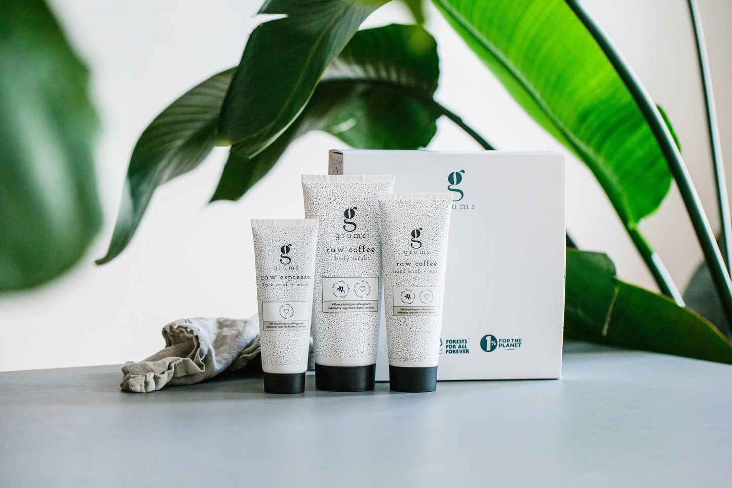 The Scrub Box (face scrub + body scrub + hand scrub) - scrub