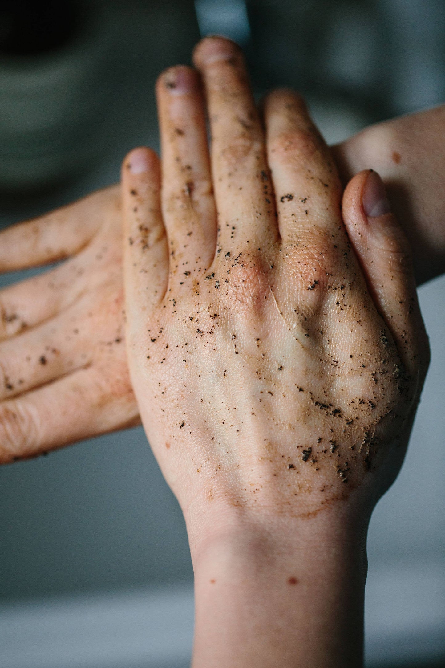 Raw coffee hand scrub + wash (120 ml.) - from coffee grounds