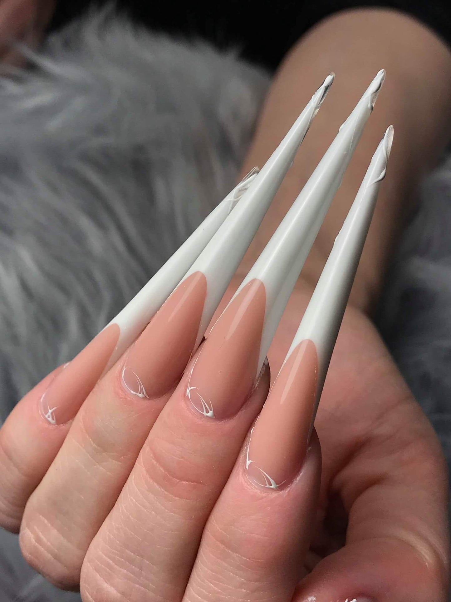 HOLY TRINITY täydennyskoulutus ammattilaiselle