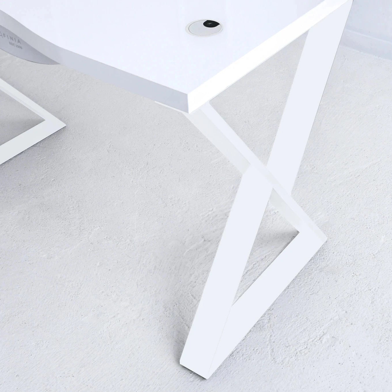 Skrivbord AFINIA Art Deco X White